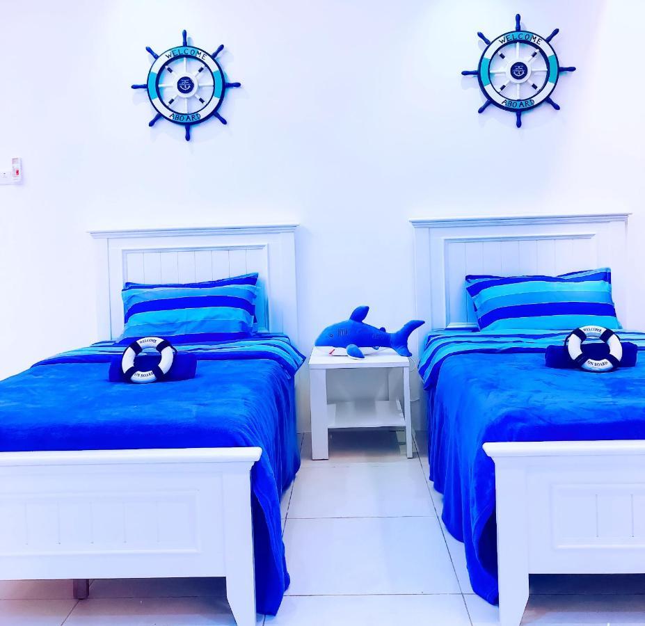 Cat City Mediterranean Theme City&Pool View Homestay 貓城地中海主題城市泳池風景民宿 Κουτσίνγκ Εξωτερικό φωτογραφία